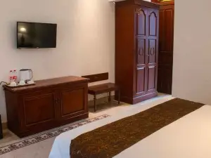 다로에살람 호텔 샤리아