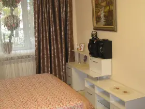 Apartment on Elizarovykh, 45