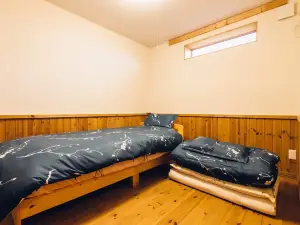 Lake Toya Private Log House