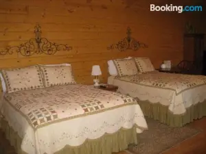 Pine Tree Inn