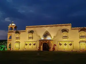 Mishtten Club & Resort