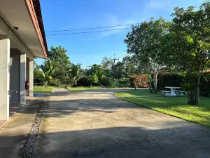 Baan Mae Resort, Tha Chana, Surat Thani
