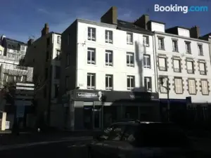 Appartement Moderne a Granville 55 m² Vue Sur Mer