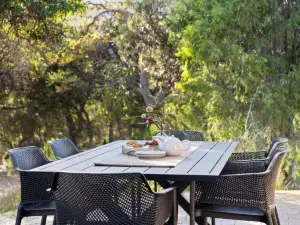Inji Homestead - 5 acre holiday home in Margaret river region