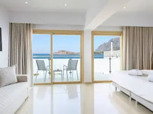 Zephyros Hotel