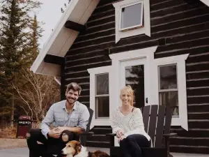 Lake Superior A-Frame w/ Sauna-Near GM + Dog Friendly. 1min Walk to Beach.