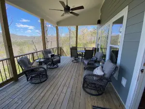 Rider's Lodge