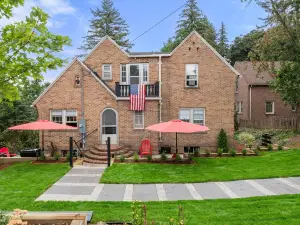 Historic WSU Drucker House-1/2 Block From Campus on College Hill