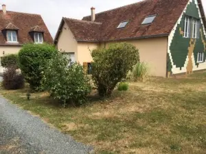 Cottage a la Campagne Avec Piscine et Spa