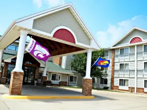 Fossil Creek Hotel and Suites