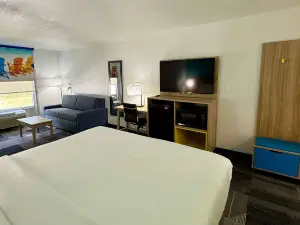 Days Inn by Wyndham Eglin AFB