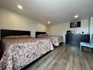 Kluane Park Inn