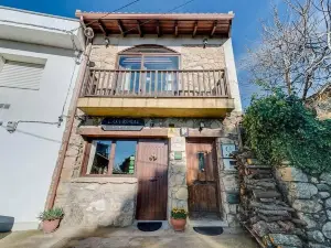 Apartamentos & Casa Rural Boada Con Jardin Interior y Barbacoa