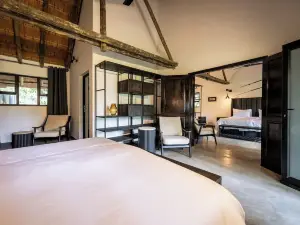 Sunbirds Oasis Lodge