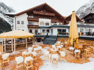 Hotel Mittagskogel Pitztal