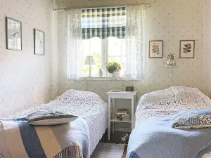 2 person holiday home in APLARED-By Traum