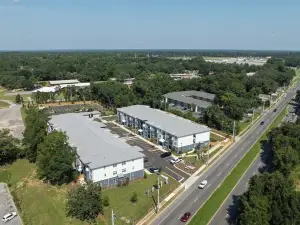 แลนดิ้ง อพาร์ตเมนต์ เพนซาโคลา - เบลวิว ไฮทส์