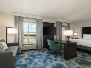 ハンプトン イン & スイーツ バトン ルージュ ダウンタウン