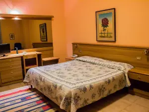 Hotel Salus