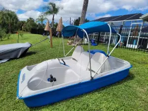 Steve and Cori's Tropical King Suite 2