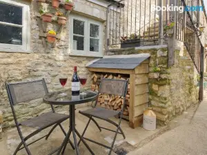 Holliers Cottage