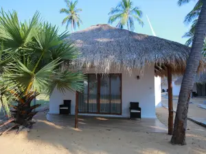 Seth Dev Lagoon Chalets Kalpitiya