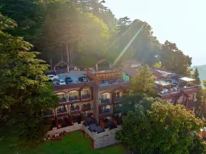 Presidium Sarovar首映達爾豪斯