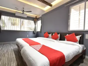Hotel Ashirwad, Solpaur