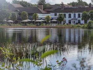 Cbh Frensham Pond Hotel