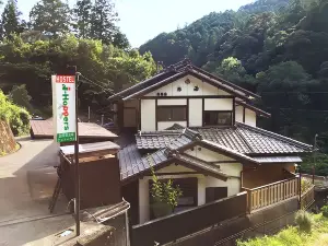 J-Hoppers Kumano Yunomine Guesthouse