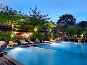 Desa Alamanis Resort Vila