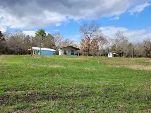 Escape To Nature’s Embrace: Uncle Joe's Creek Retreat - Ruby's Cabin