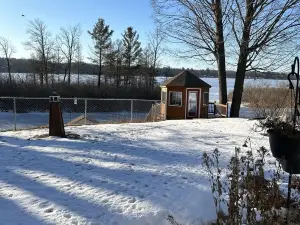 Private Waterfront, Pontoon Rental Available, Pet Friendly- Hot Tub