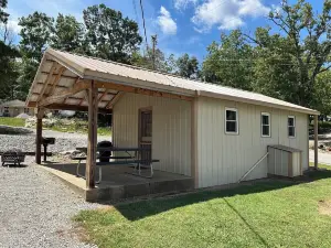 Kellers Kove Cabin and RV Resort