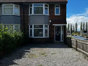 4 Bedroom Refurbished Workers Haven
