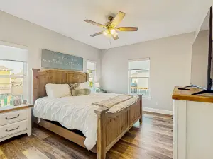 Sunset Shores Cottage