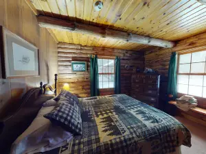 Spencer View (Waterfront on Moosehead Lake with Mountain Views)