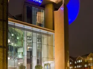 Novotel Cardiff Centre