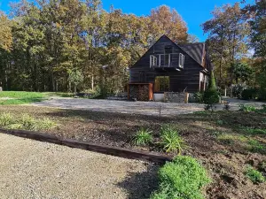 La Maison Dans les Bois