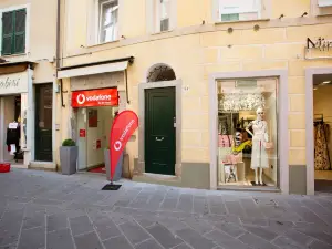 斯佩西亞地球優雅公寓 5 號酒店