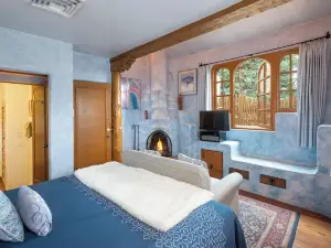 Inn on la Loma Plaza
