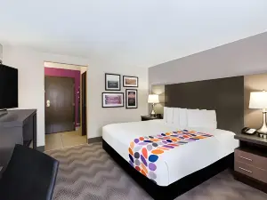 La Quinta Inn & Suites by Wyndham Goodlettsville - Nashville