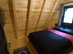 Cozy Bungalow with Private Pool Surrounded by Nature in Sapanca