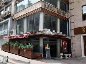 Artic Hotel