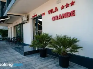 Vila Grande Mamaia Nord