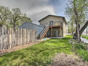Chic Retro Retreat in Choteau: Walk to Dtwn!