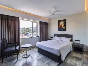 Ariya Nivaas A Vegetarian Hotel