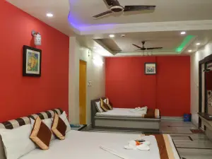 Hotel Mamoni Group