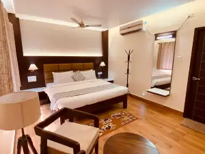 Le Shiv Executive Suite