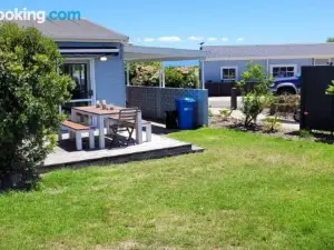 Pohara's Seaside Chalet